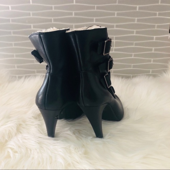 Gianni Bini | Black Booties Faux Fur 6M - Picture 2 of 8